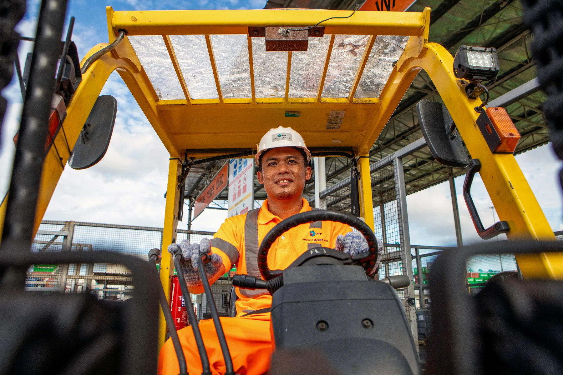 Industrial & Advertising photo 9
